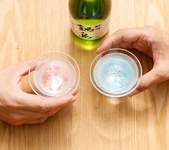 銀彩千代口スキ（アサギ）（肥前びーどろ 宙吹き ガラス） 日本酒 グラス おちょこ 盃 冷酒 6枚目の画像