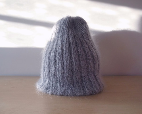 モヘア グレー 帽子 モヘアのリブ編みニット帽・グレー○受注生産○ ニット帽