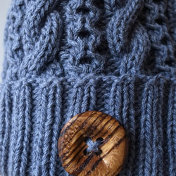 紺青色のコットンウールのニット帽 2枚目の画像