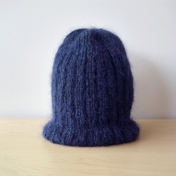 モヘアのリブ編みニット帽・ネイビー 1枚目の画像