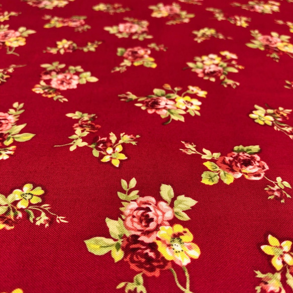 USAコットン　MARCUS Fabrics　RAMBLING ROSE 1枚目の画像