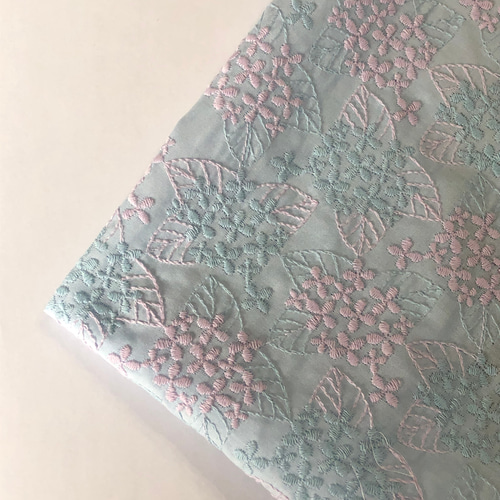 刺繍生地ハギレ 秘密の花園 ご参考まで！（円定規で描けるお花の図案 