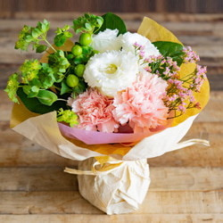 【１ヶ月香りが楽しめる】お香と花束のセット そのまま飾れる 季節のおまかせ花束ピンク系ミニ お香 セット H25cm 7枚目の画像