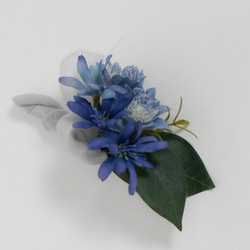 サムシングブルーのブーケ クラッチブーケ 青　造花　ウエディング　前撮り　二次会　海外風リボン付き　花嫁 8枚目の画像