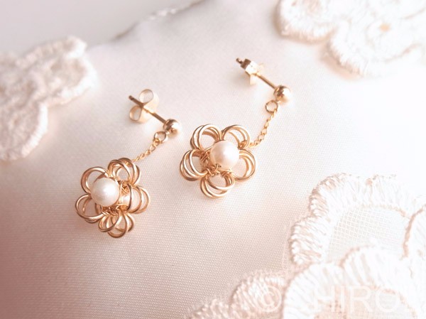 【再販】淡水パール お花ピアス/14kgf
