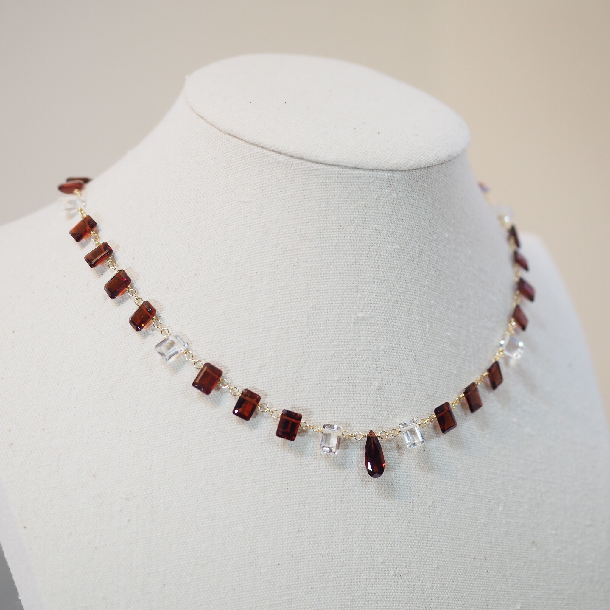 モザンビークガーネット×ホワイトトパーズ ネックレス