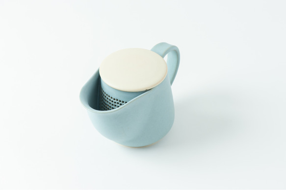 PELICAN TEA POT／BLUE（蓋は白）ペリカン急須の新しい形 3枚目の画像