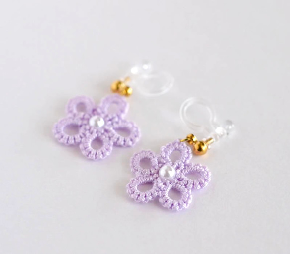 小花耳環/耳環（淡紫色）蕾絲編織 第3張的照片