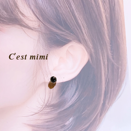 グリーンランド産ヌーマイト／天然石／7mmのスタッドピアス