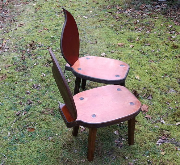 琵琶湖の水滴椅子　（水滴先　右・左）セット販売。　　水滴の椅子（水滴先　右・左）の一方が完売の場合は販売出来ません。 5枚目の画像