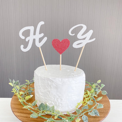 ケーキトッパー（グリッター）/〈ペア〉イニシャルset　& ハート　記念日　wedding ウェディング　お祝い 3枚目の画像