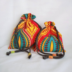 アフリカ布　ガーナの布　鮮やか　巾着袋　セット 1枚目の画像