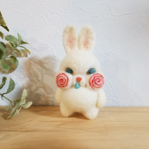 なるとほっぺの鼻たらしうさぎさん 羊毛フェルト mokochico ﾓｺﾁｺ 通販