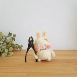 coco様 うさぎさん羊毛フェルトストラップ coco様 うさぎさん羊毛フェルトストラップ ちいさなうさぎ フェルト