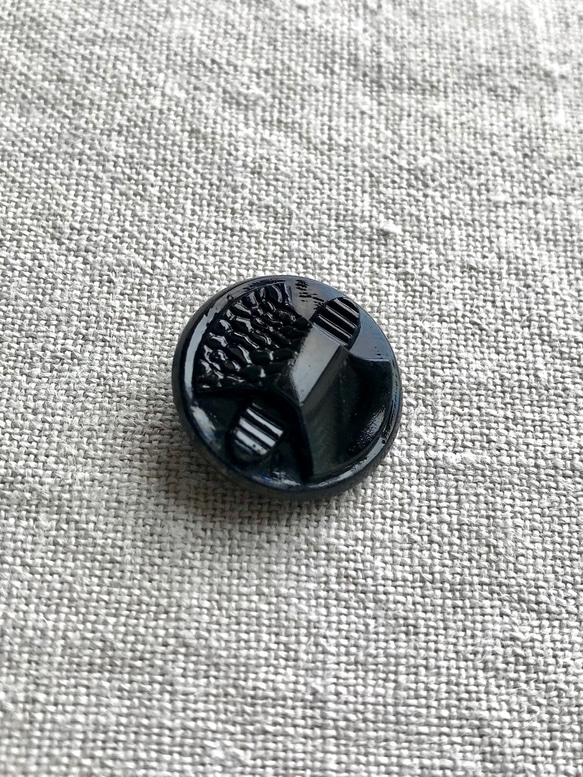 チェコ　ヴィンテージ　ガラスボタン　ブラック　22mm 1個 [B20-22] 4枚目の画像