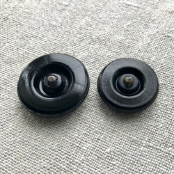 チェコ　ヴィンテージ　ガラスボタン　ブラック　2個セット [B20-32] 2枚目の画像