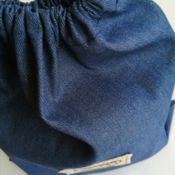 【刺繍】巾着バッグ　茶パンのワッペン　デニム調　インディゴ　Ⅿサイズ 5枚目の画像