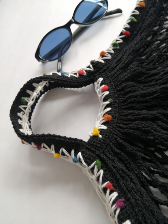 ネットバッグ　手編みの飾り　メッシュバッグ　グレー　マルシェバッグ　エコバッグ 6枚目の画像