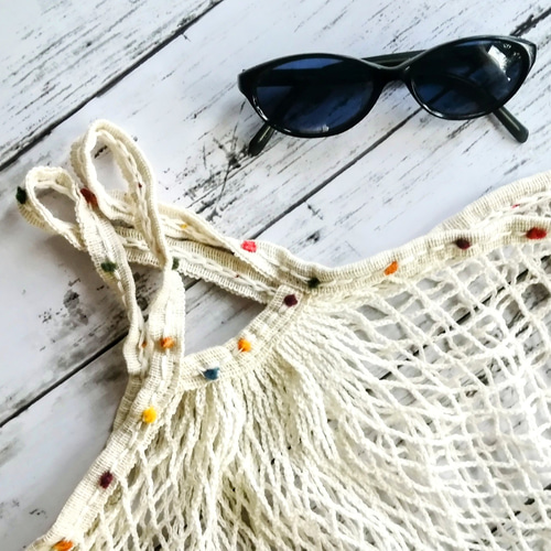 ポンポン毛糸の手編みの飾り ネットバッグ 生成り マルシェバッグ  