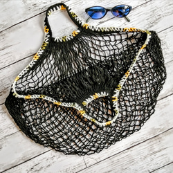 ネットバッグ　黒　リリアン毛糸の手編みの飾り　メッシュバッグ　エコバッグ　マルシェバッグ 5枚目の画像
