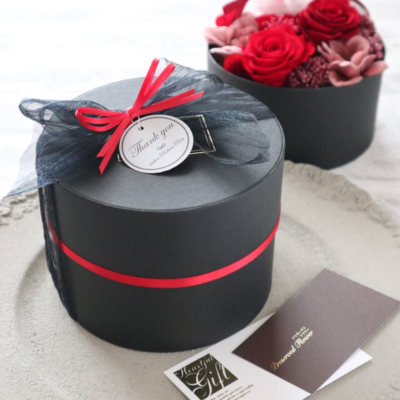 選べるメッセージ｜赤いバラのエレガントなフラワーボックス｜誕生日・還暦祝い・退職祝い・母の日等　pre.048 10枚目の画像