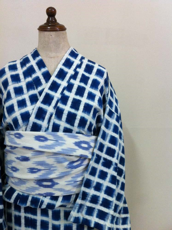 インドコットンの半幅帯　紺系絣花柄　浴衣や夏着物にも 2枚目の画像
