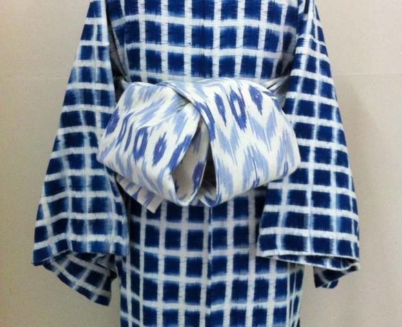 インドコットンの半幅帯　紺系絣花柄　浴衣や夏着物にも 3枚目の画像