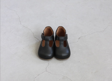 自慢したくなるファーストシューズ 【 SHIZUKI 】ダークグリーン