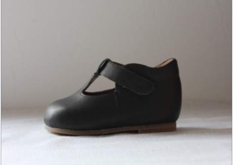 自慢したくなるファーストシューズ 【 SHIZUKI 】ダークグリーン