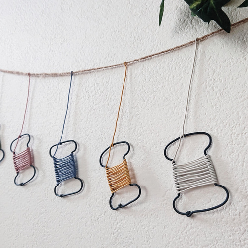 糸巻きガーランド