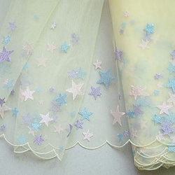 可愛い　星柄刺繍　チュールレース　イエロー　ハンドメイド 手芸 素材 1枚目の画像