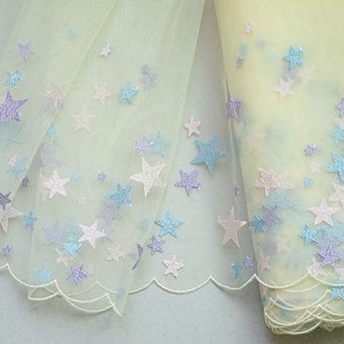 星柄刺繍チュールドレス 星座模様のグラデーション刺繍デザインのジャガード×チュールのA