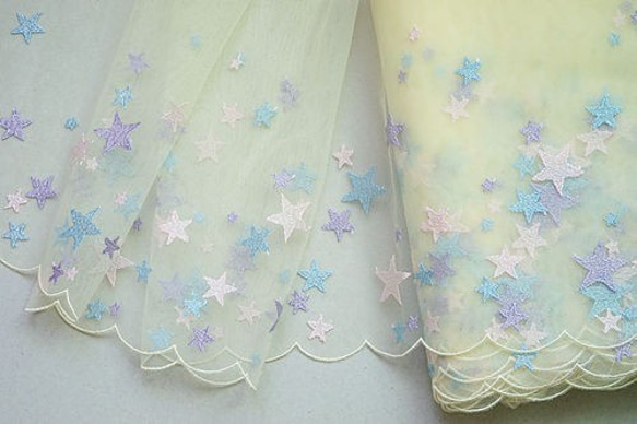 可愛い　星柄刺繍　チュールレース　イエロー　ハンドメイド 手芸 素材 1枚目の画像