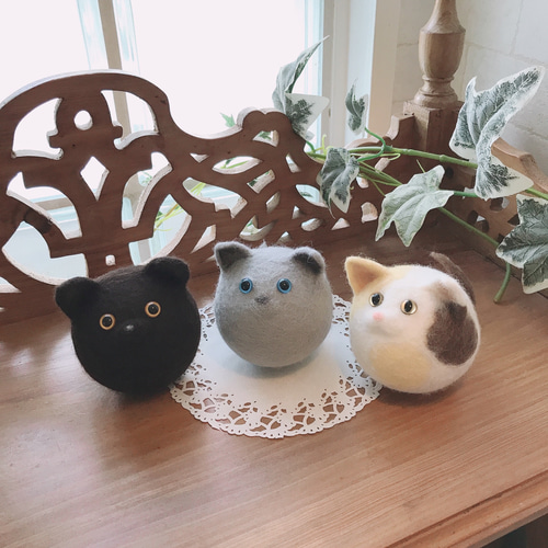 まんまる猫 起き上がりこぼし 三毛猫 おもちゃ・人形 LITTL *TEN まんまる猫 起き上がりこぼし 三毛猫 おもちゃ・人形 LITTL *TEN