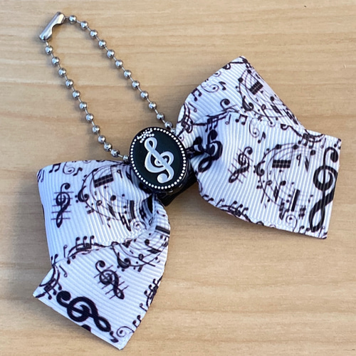 ミュージックシリーズ バッグチャーム モーヴピンク 音符柄リボン  