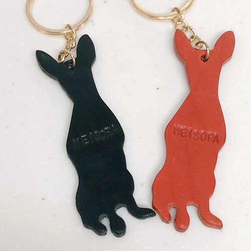 IBIZA イビサ　イビザ　犬　ワンちゃん　チャーム キーホルダー　本革 21種 ファッション IBIZA イビサ イビザ 犬 ワンちゃん チャーム