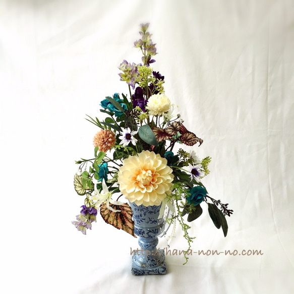 クラシック ・フラワーアレンジメント クラシック ・フラワーアレンジメント クラシックスタイルの