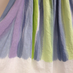 ▫︎受注制作▫︎手描き染め 日本製リネン シャーベットグリーン入りスカート 2枚目の画像