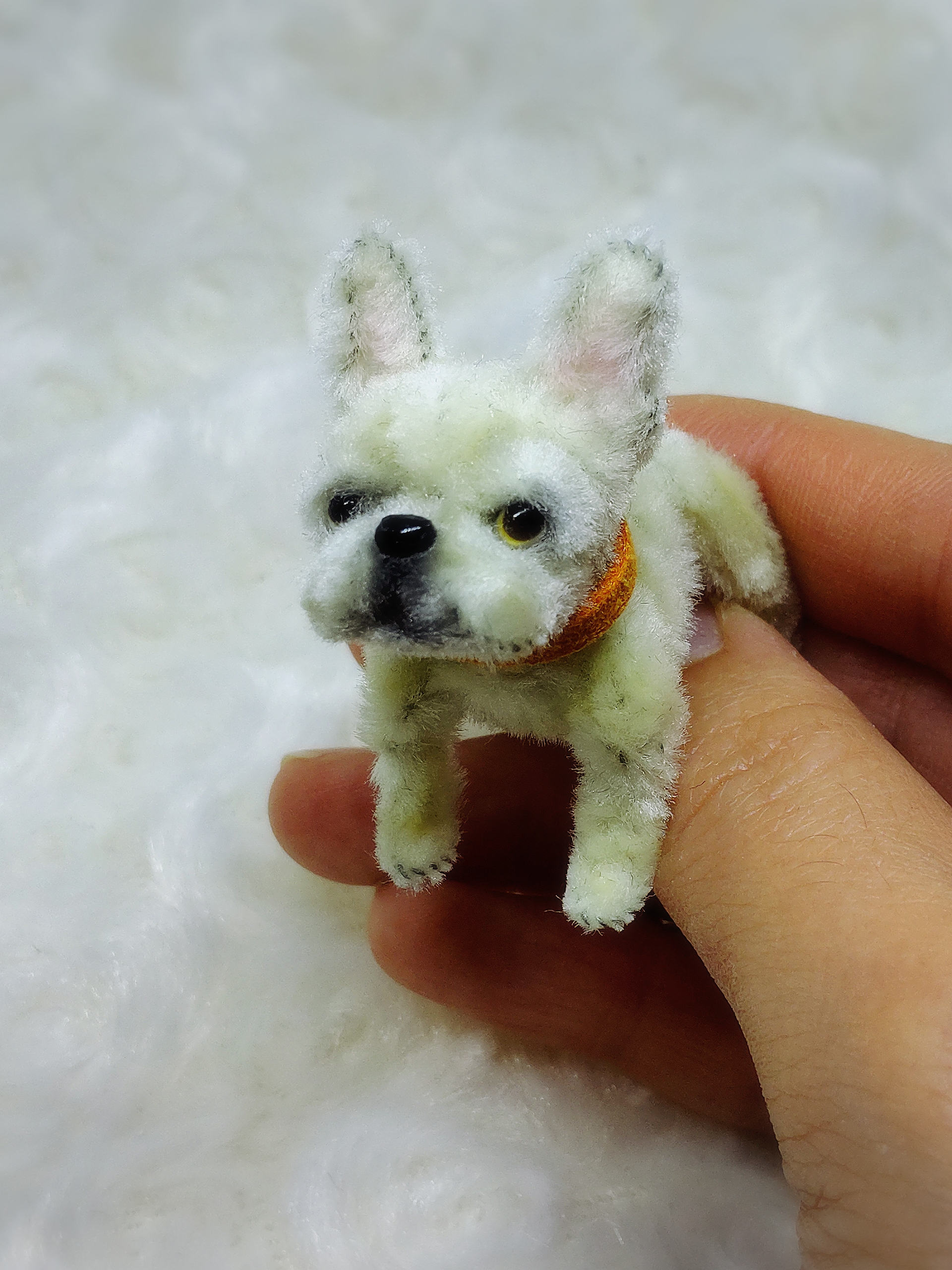 海外作家様作　ブルドッグの子犬　アートドール