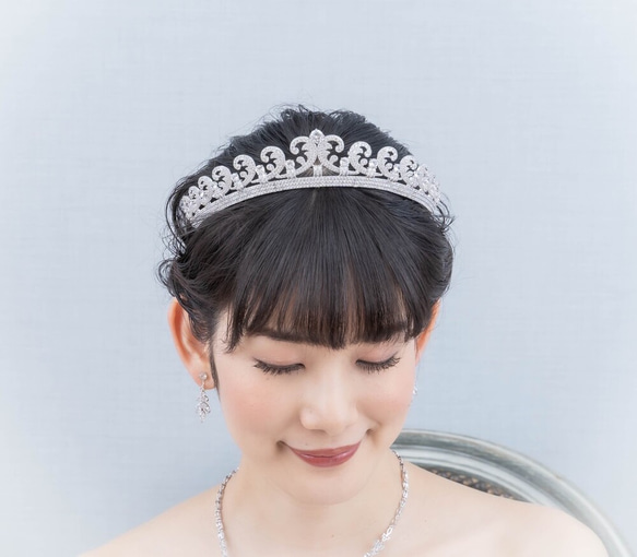 【czt2】ロイヤルティアラ キャサリン妃 ご成婚 キュービックジルコニアタイプ 4枚目の画像