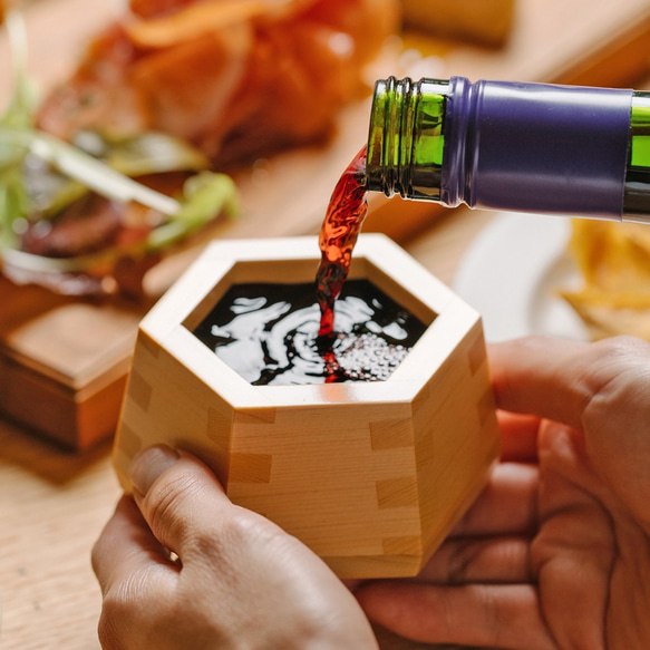 手に馴染むコロンとしたフォルム 木製ワイングラス【アポロワイン  