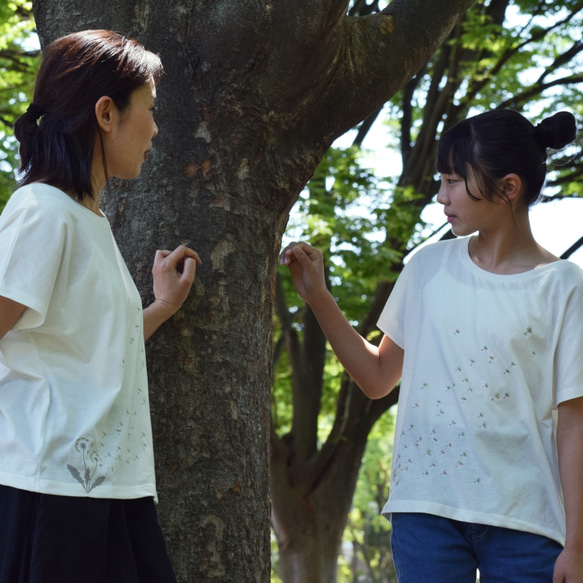 刺繍☆T-shirt／たんぽぽの綿毛（レインボー）Ladies only 2枚目の画像