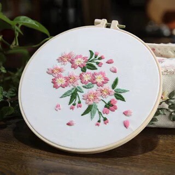 26花模様　花柄刺繍キット　お花シリーズ　刺繍作成キット　刺繍作成セット　刺繍セット　桜 1枚目の画像