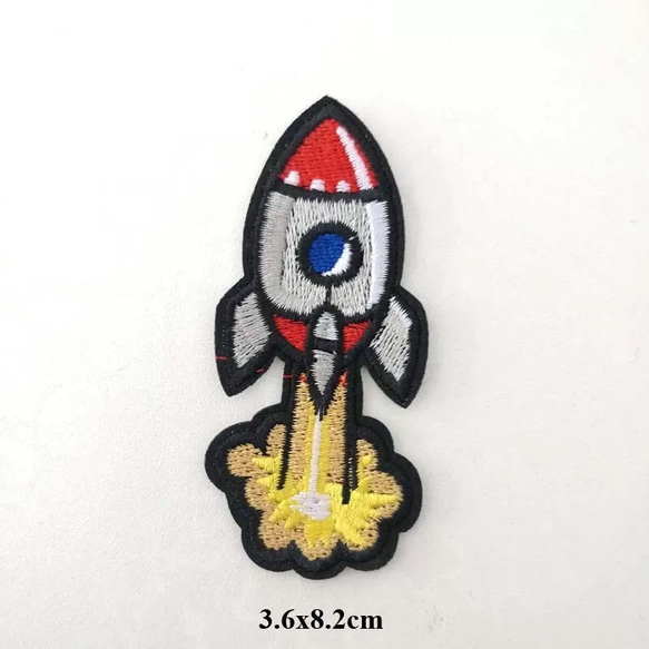 No 18ロケットアイロンワッペン　刺繍ワッペン 1枚目の画像