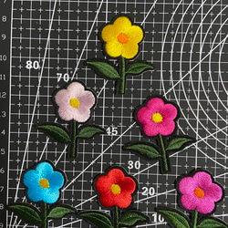 6枚入　お花　刺繍アイロンワッペン 2枚目の画像