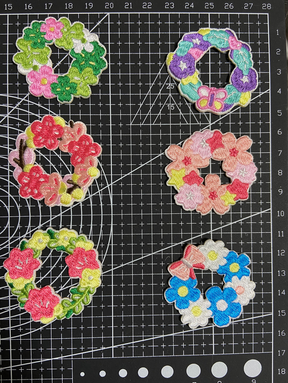 2枚入　可愛いお花　刺繍アイロンワッペン　シール 2枚目の画像