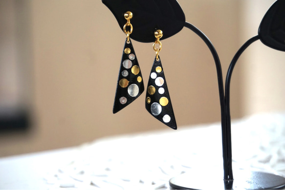 京象嵌 ドットピアス 三角 ピアス（フープ） 中嶋象嵌 通販｜Creema 