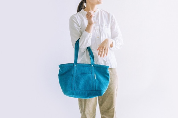 帆布ファスナートートバッグM　CANVAS TOTE FM / RAIN BLUE 2枚目の画像