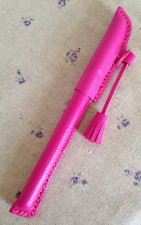 ボールペン  stylo  ピンク 1枚目の画像