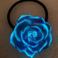 花型ヘアゴム ネイビー×青緑　バラ　かんざし　ブローチ 6枚目の画像